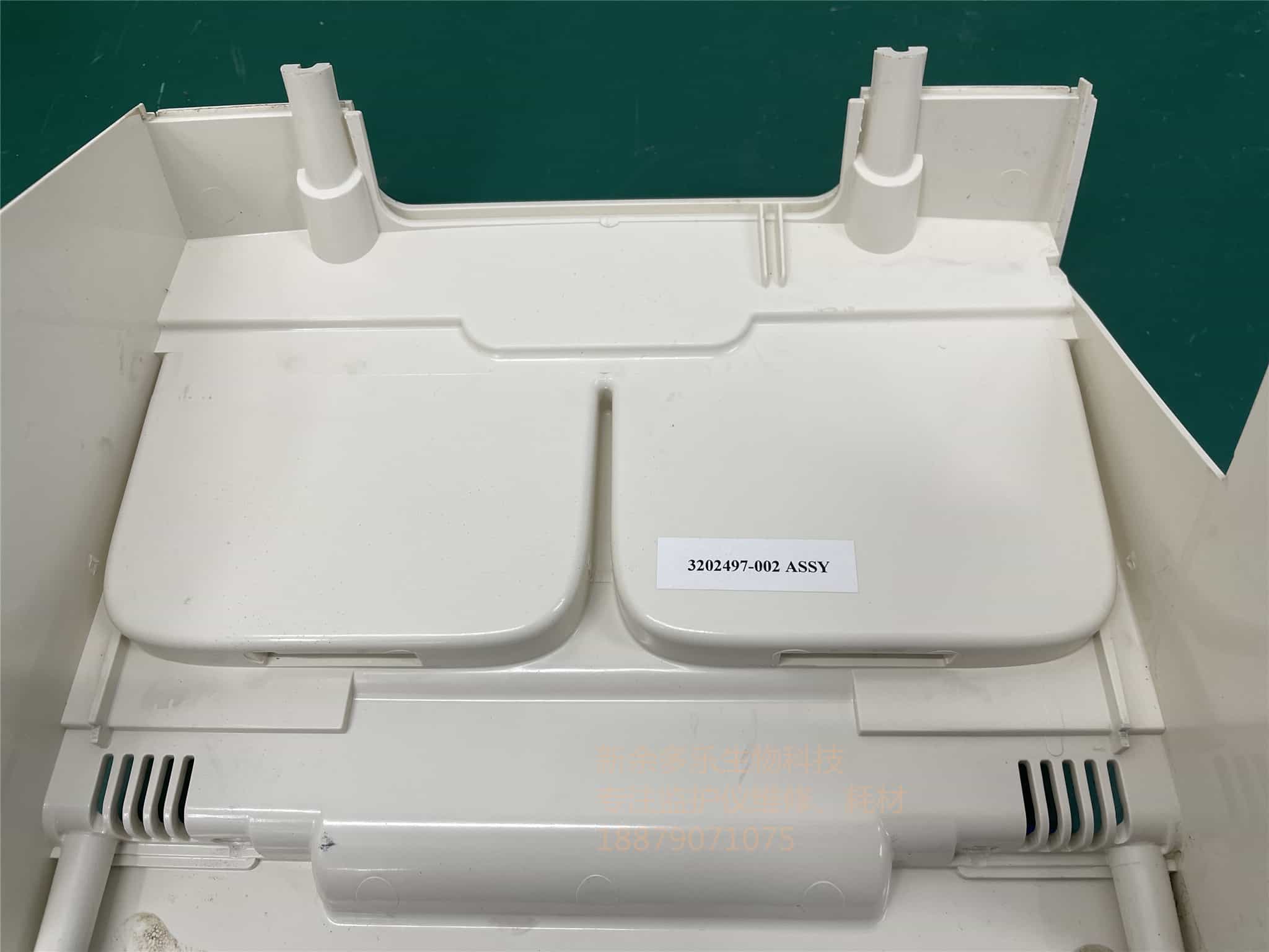 美敦力LIFEPAK 20 除顫儀外殼上殼含電擊手柄卡座 (4).jpg 美敦力LIFEPAK 20 除顫儀外殼上殼含電擊手柄卡座 (4).jpg