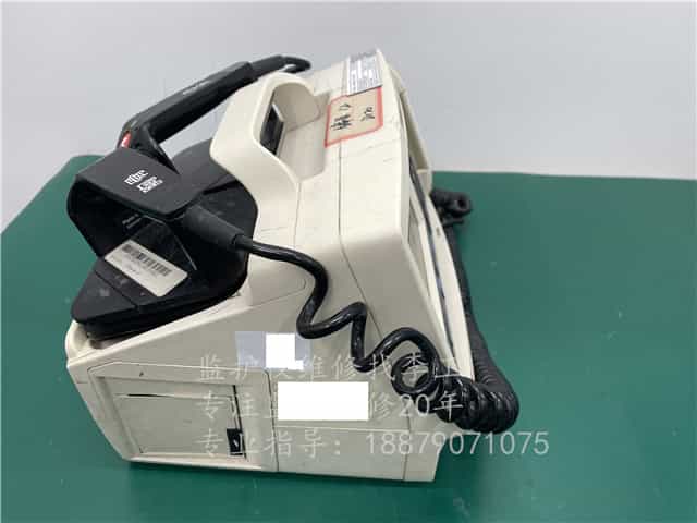 PHYSIO CONTROL LP20e除顫儀REF99507-000058 (6).jpg PHYSIO CONTROL LP20e除顫儀REF99507-000058 (6).jpg