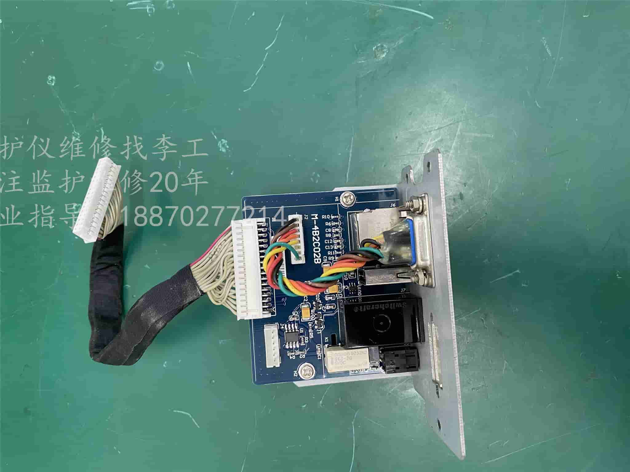 飛利浦G30監(jiān)護儀接口板M-4B2C02B包括網(wǎng)卡、VGA接口、USB接口等