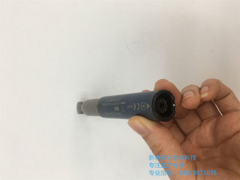 Stryker RemB 電動矢狀鋸 6400-034-000二手 (3).jpg